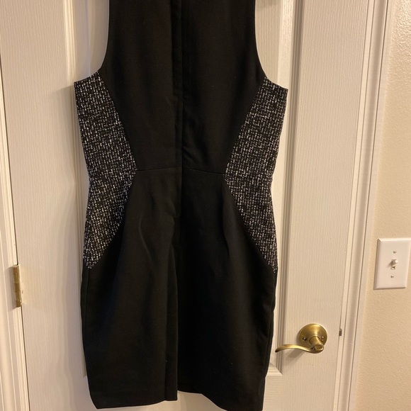 Banana Republic Dress Brand New size 6 - Picture 3 of 3